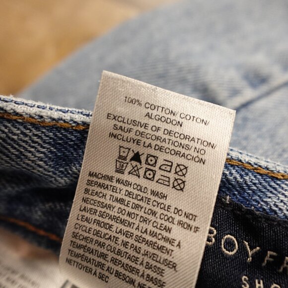 Lucky Brand Boyfriend Denim Shorts Women’s 6/28 Light Wash 5” Distressed Raw Hem - Picture 11 of 12